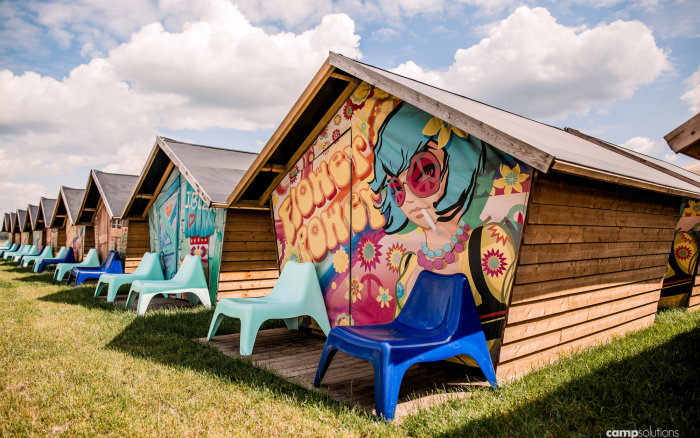 Dreamotel_Street_CampSolutions.jpg